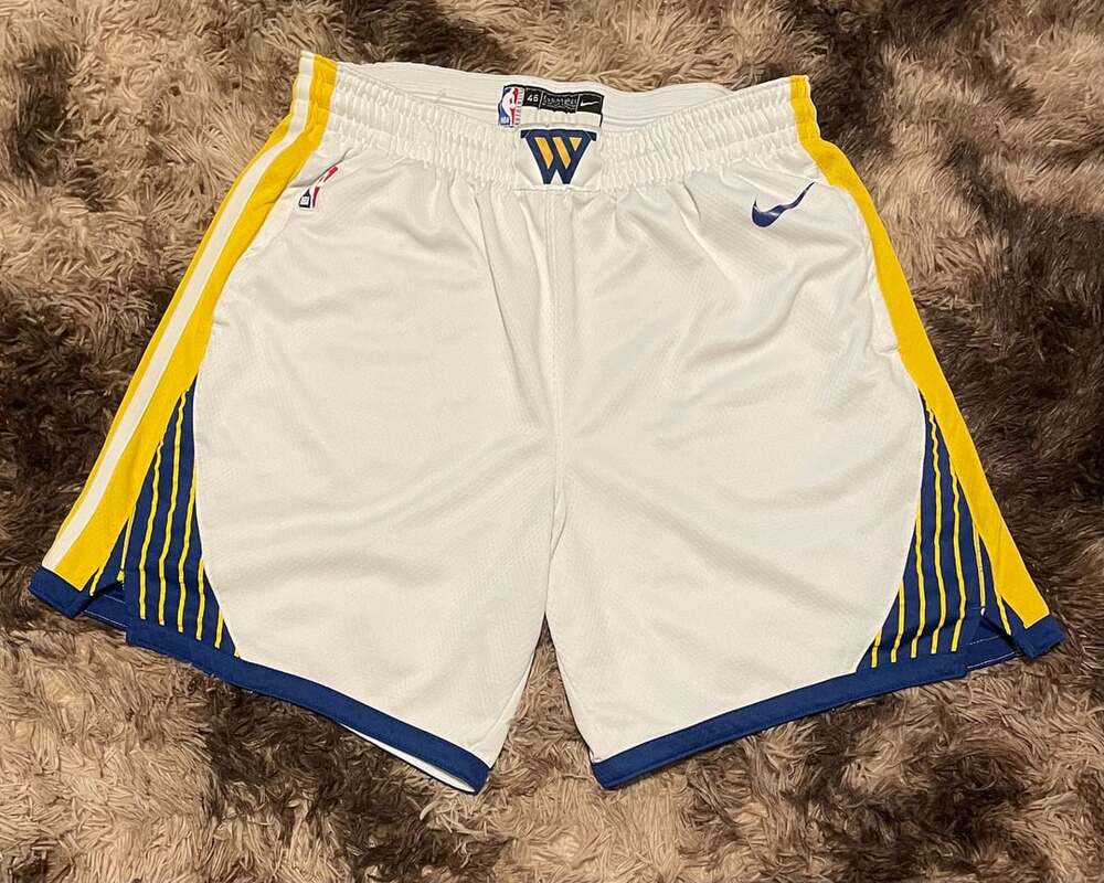 Vintage Nike Golden State Warriors NBA Swingman Shorts Size 46